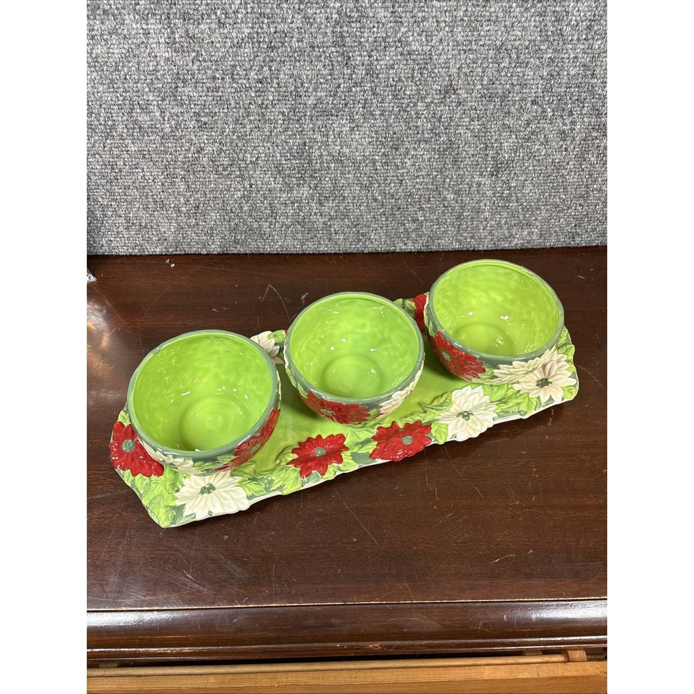 Temptations By Tara‎ Ovenware Figural 3 Poinsettia Bowl Set With Tray